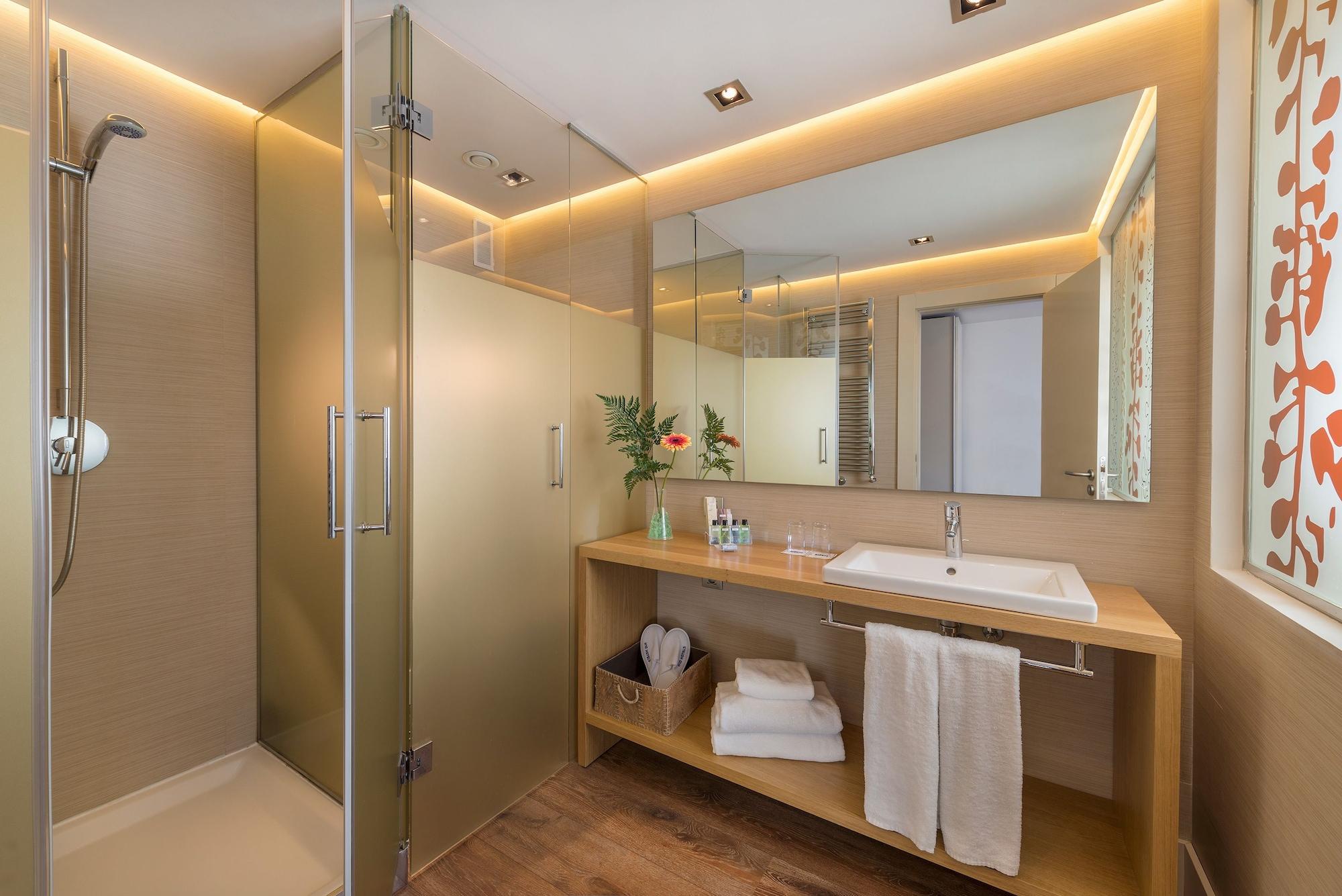 Hotel H10 Tribeca à Madrid Extérieur photo